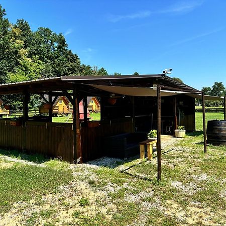 Hotel Green River - Robinzonski Kamp Duga Resa Zewnętrze zdjęcie