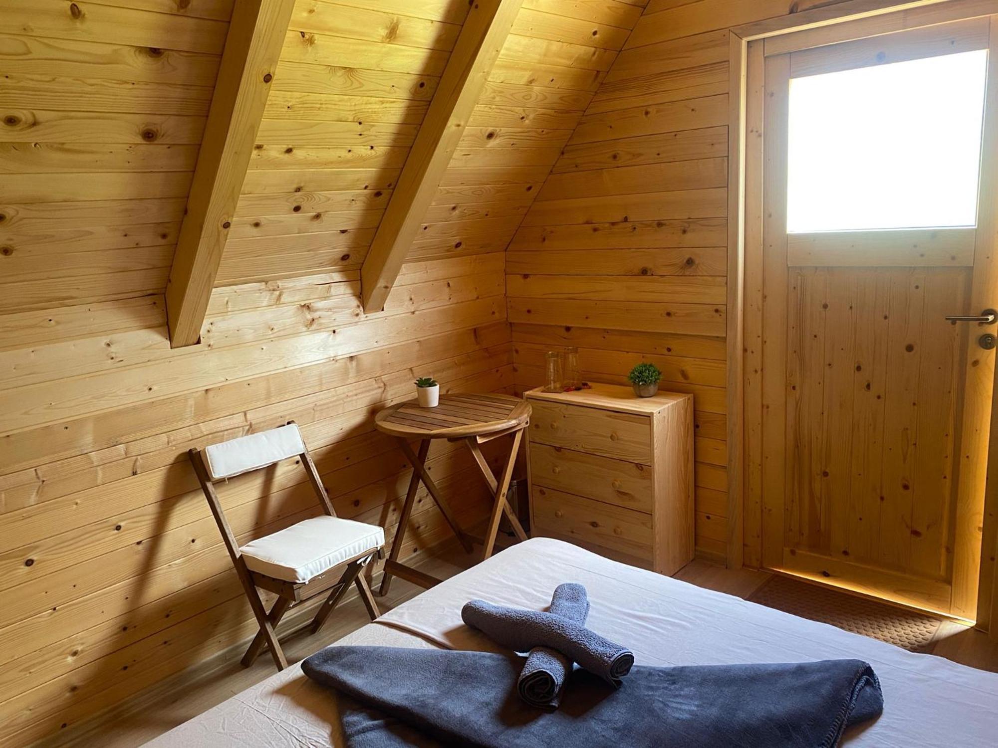 Hotel Green River - Robinzonski Kamp Duga Resa Zewnętrze zdjęcie