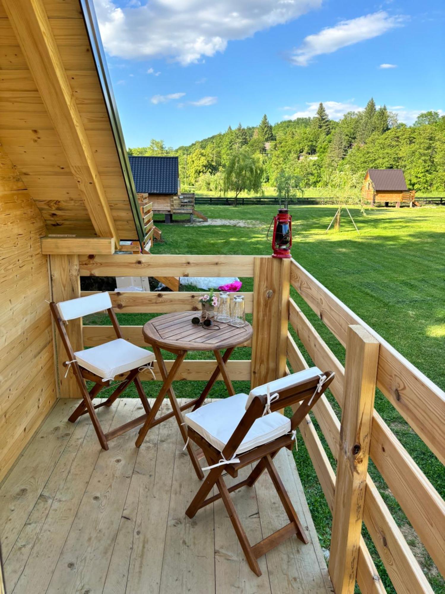 Hotel Green River - Robinzonski Kamp Duga Resa Zewnętrze zdjęcie