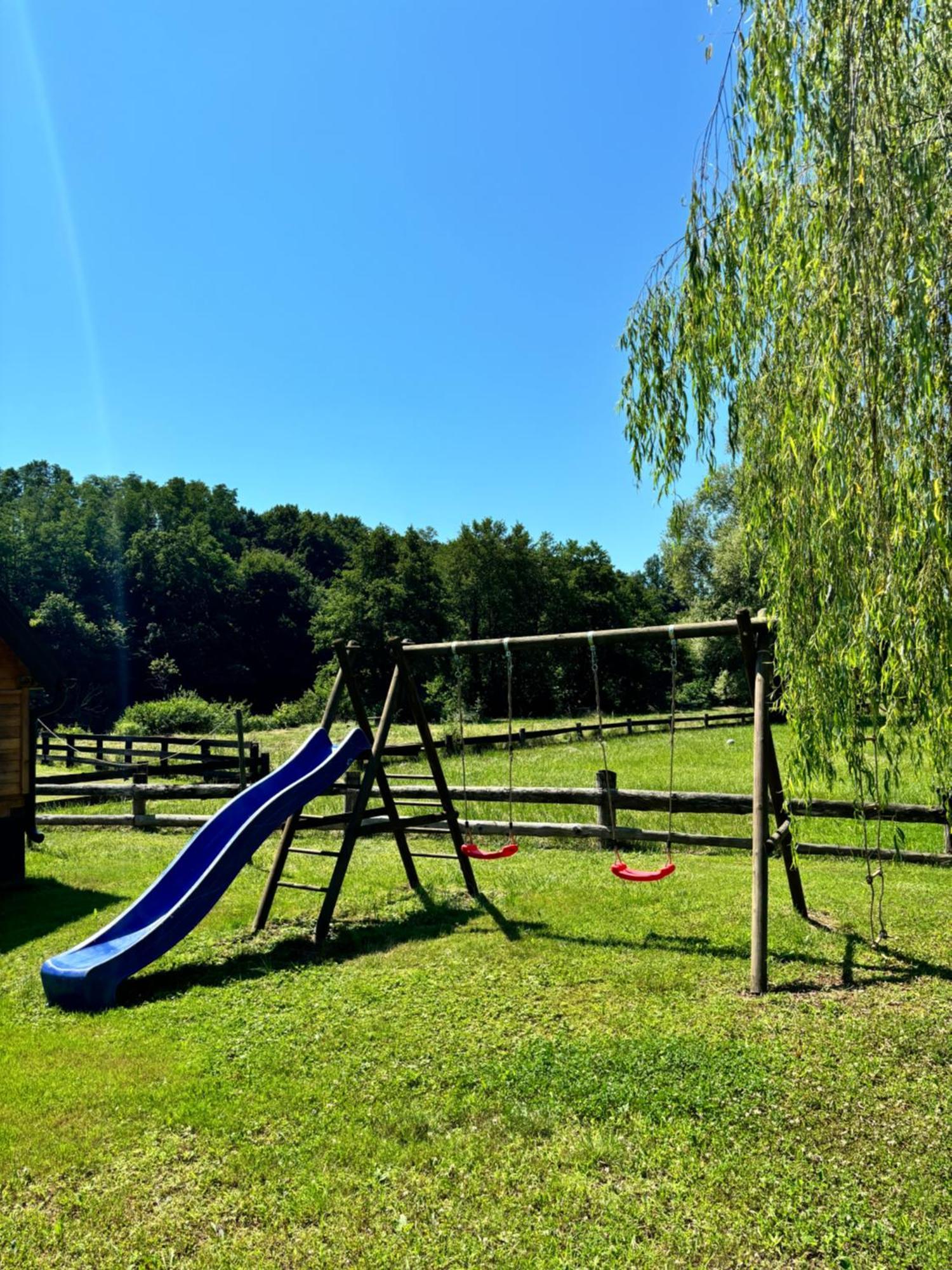 Hotel Green River - Robinzonski Kamp Duga Resa Zewnętrze zdjęcie